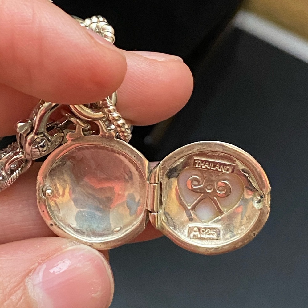 Judith Ripka Locket necklace. - Picture 6 of 7